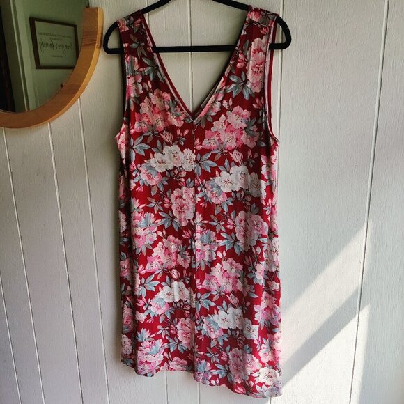 Loft Floral sundress on a red background, Flirty knit dress, sleeveless & v-neck - Picture 1 of 7